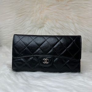 CHANEL Classic Flap Wallet